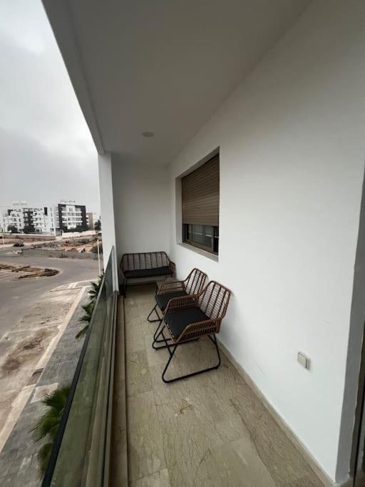 Bay Apartment *